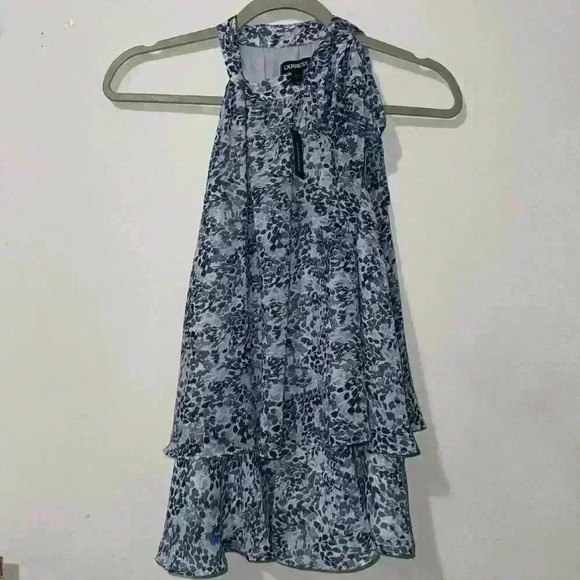 EXPRESS DESIGN STUDIO Two-Tiered halter tie neck Large - Picture 1 of 3